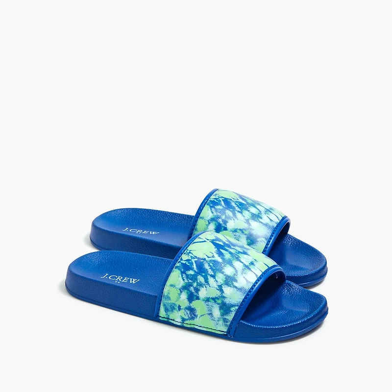 Boys' tie-dye pool slides