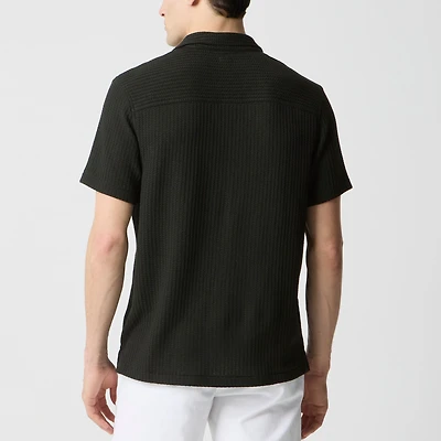 Short-sleeve textured camp shirt