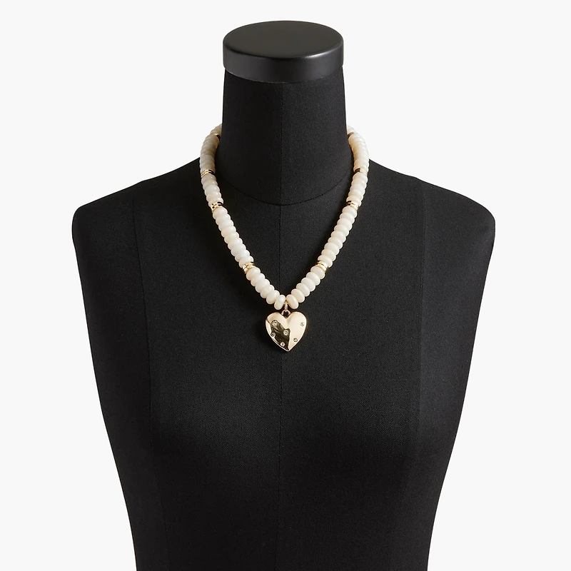 Beaded pendant necklace