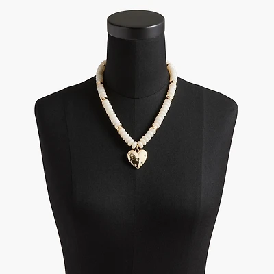 Beaded pendant necklace