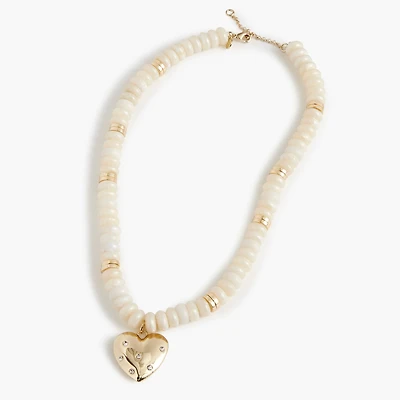 Beaded pendant necklace