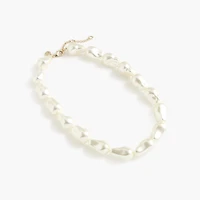 Large pearl-effect necklace