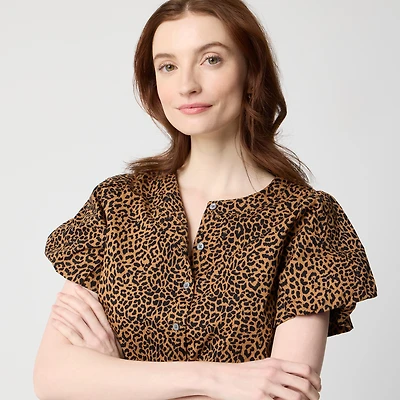 Puff-sleeve tie-waist top