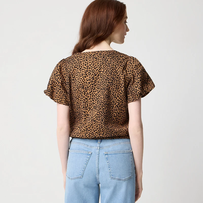 Puff-sleeve tie-waist top