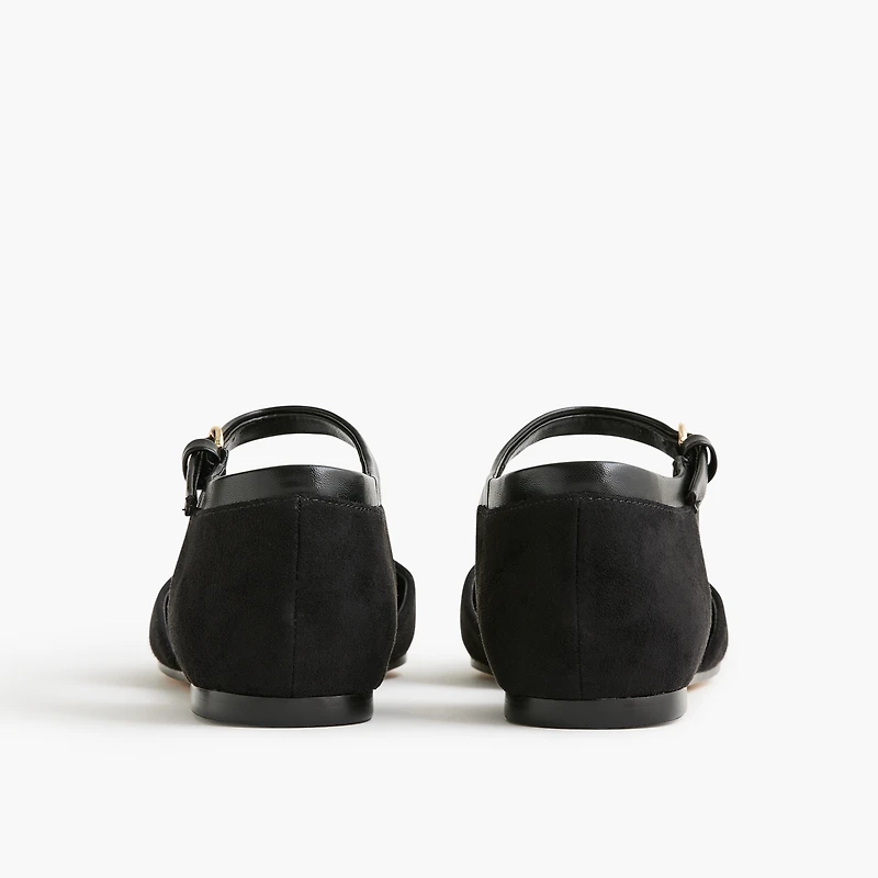 Pointed-toe ankle-strap flats