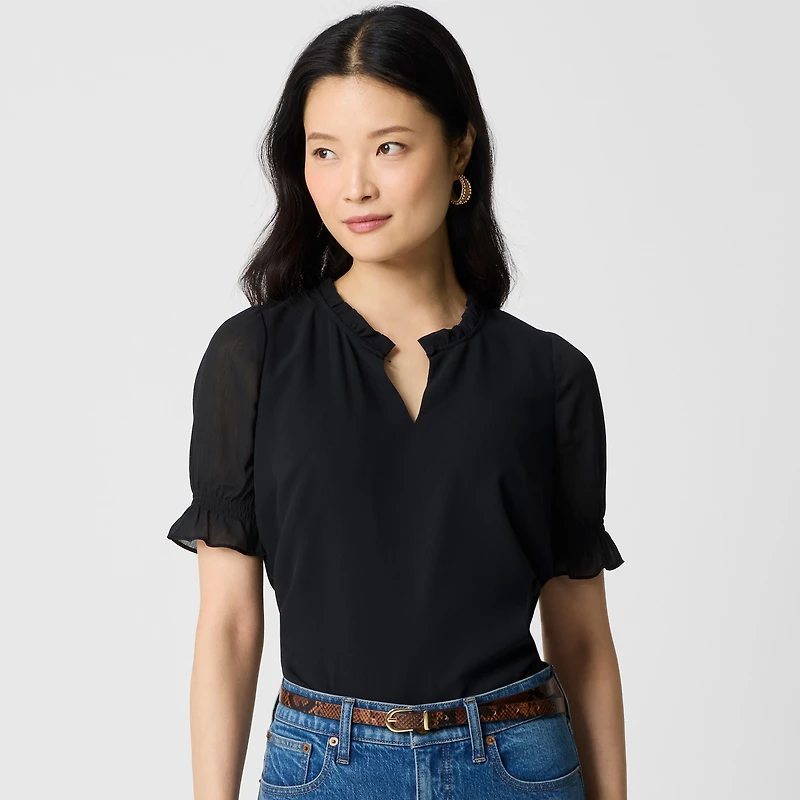 Short-sleeve ruffleneck top