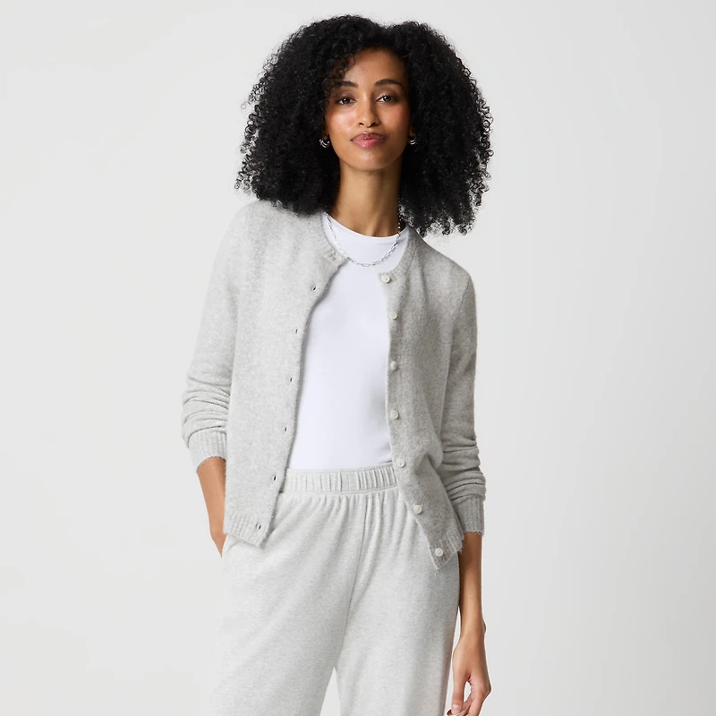 Cardigan sweater in extra-soft yarn