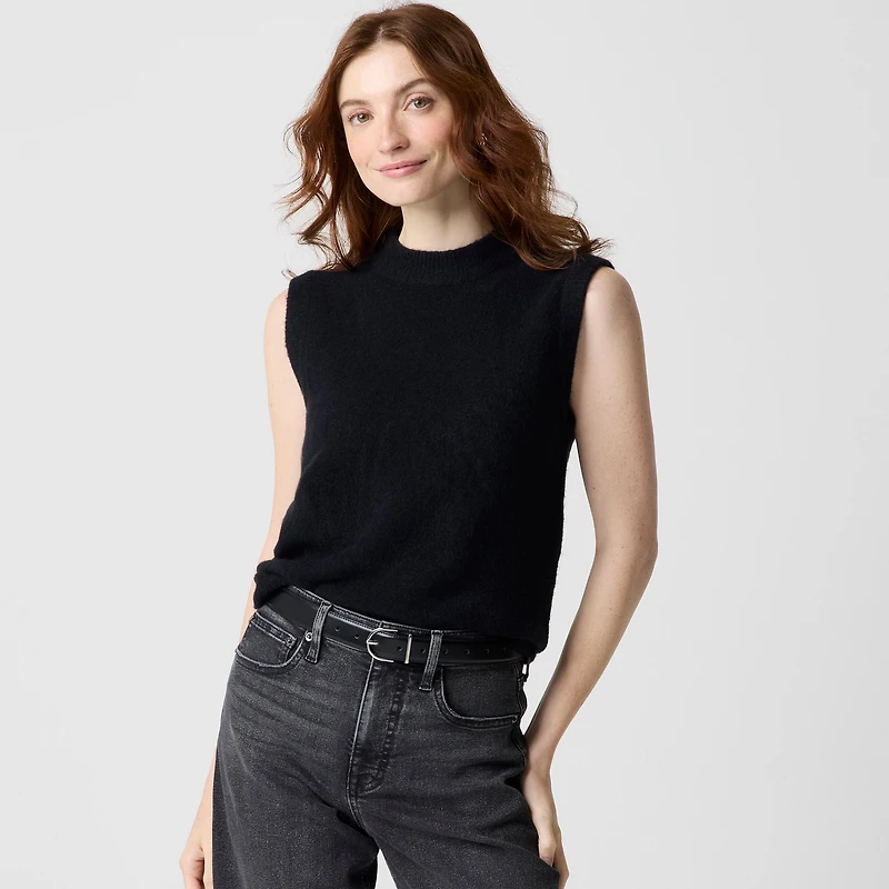 Crewneck sweater-vest extra-soft yarn