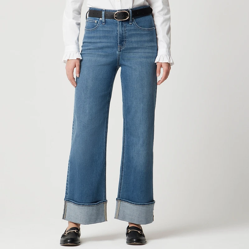 Classic wide-leg cuffed jean all-day stretch