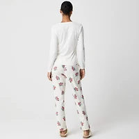 Long-sleeve gifts graphic tee