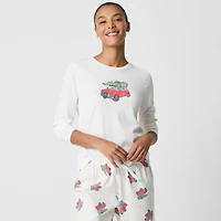 Long-sleeve gifts graphic tee