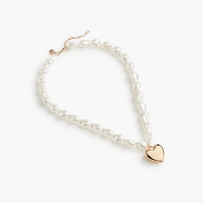 Pearl heart pendant necklace