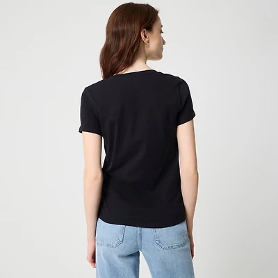 Essential v-neck tee