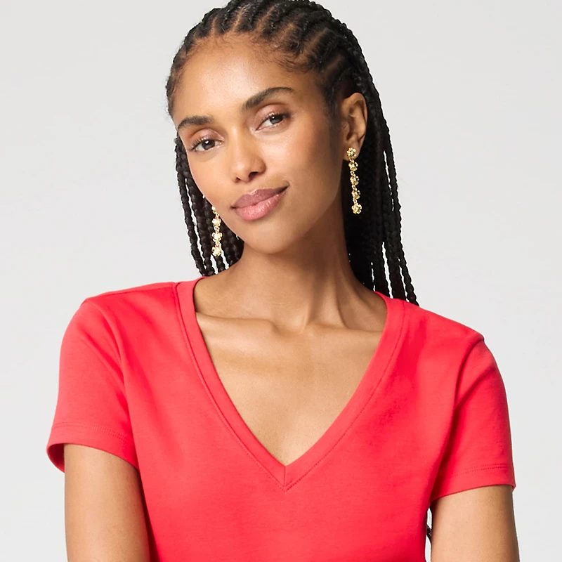 Essential v-neck tee