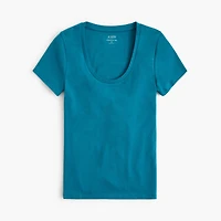 Scoopneck everyday tee