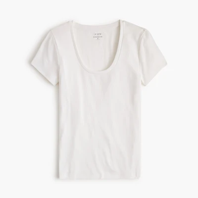 Scoopneck everyday tee