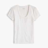 Scoopneck everyday tee