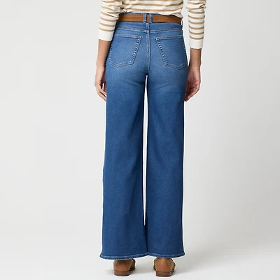 Modern wide-leg jean signature stretch