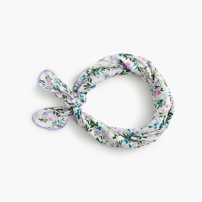 Cotton scalloped handkerchief