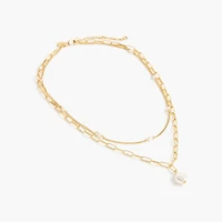 Layered pearl pendant necklace