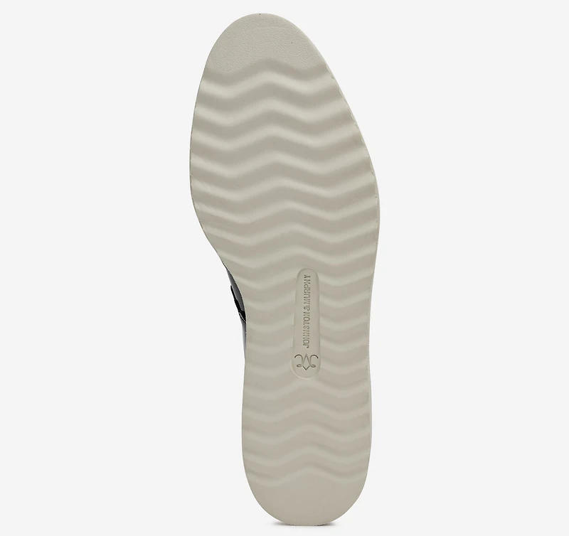 Mitzi Scalloped Wingtip