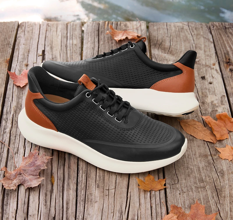 Amherst 2.0 Embossed U-Throat