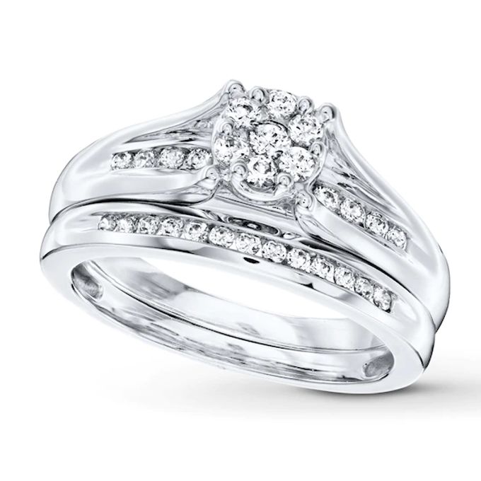 Previously Owned Diamond Bridal Set 1/2 ct tw Round-cut 10K White Gold