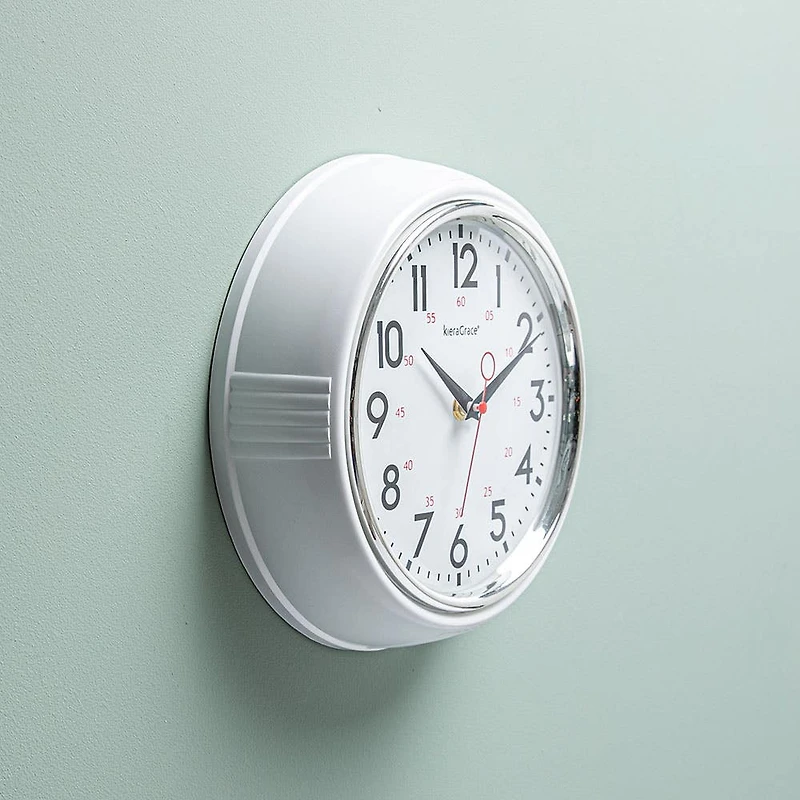 Kiera Grace Decorative 'Retro' Wall Clock 9.5
