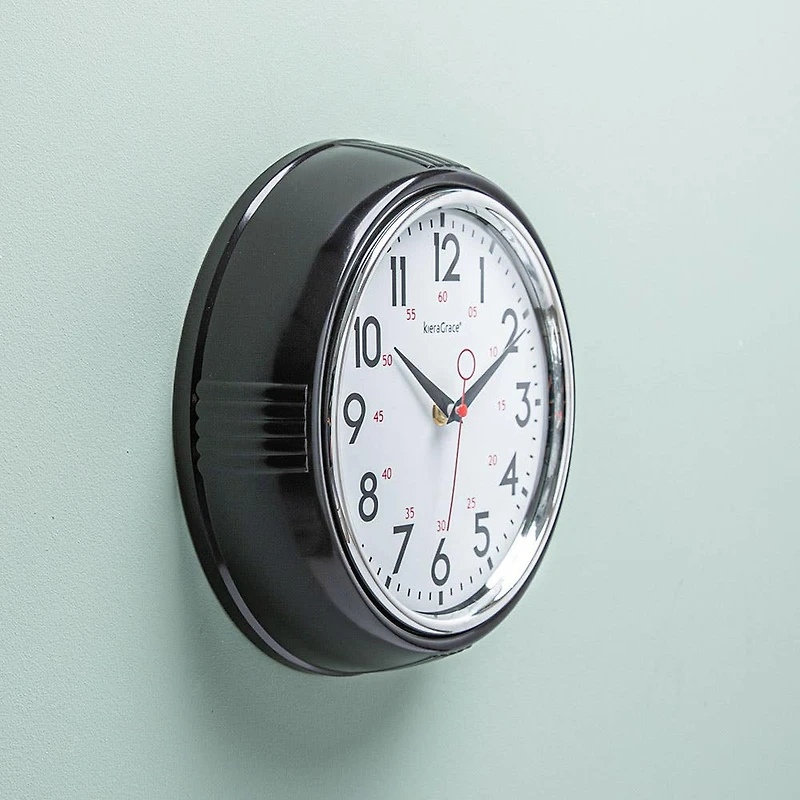 Kiera Grace Decorative 'Retro' Wall Clock 9.5" (Black)