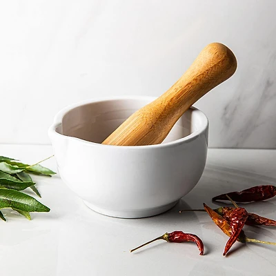 Keittio Pure Crush Ceramic Mortar and Pestle (White)