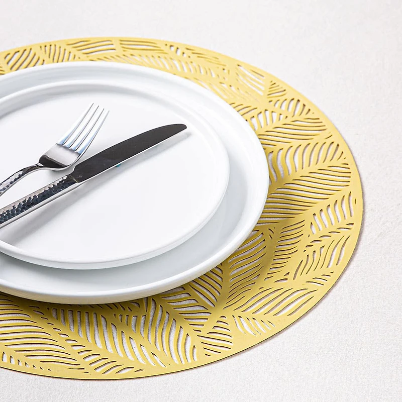 KSP Gather & Dine Leaf Cut-Out Vinyl Placemat (Gold)