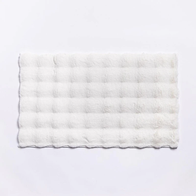 Harman Sculpted Fur Polyester Bathmat Large