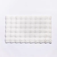 Harman Sculpted Fur Polyester Bathmat Large