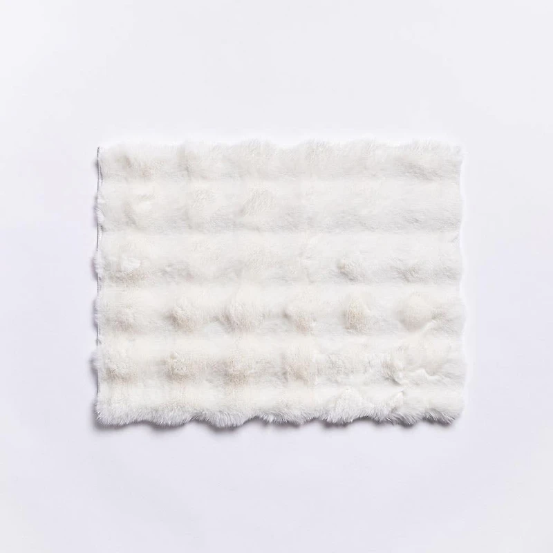 Harman Sculpted Fur Polyester Bathmat - Small (Cream)