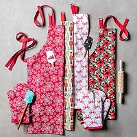 Harman Christmas 'Shimmer Poinsettia' Cotton Oven Mitt - Set of 2