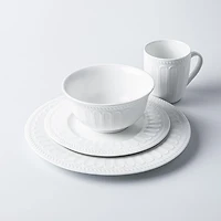 A La Carte 'Petal' Open Stock Bowl (White)