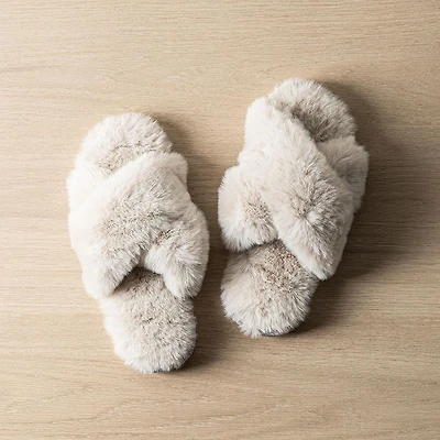 Harman Tahoe 'Criss Cross' Memory Foam Slippers Women (Light Grey)