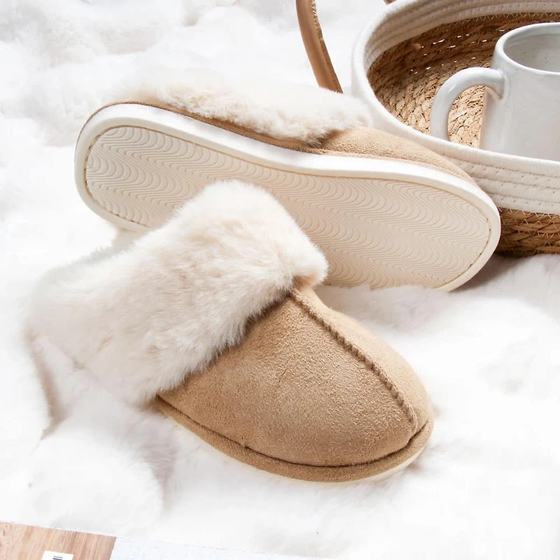 Harman Aspen 'Sherpa Lined Cuff' Memory Foam Slippers Women (Natural)