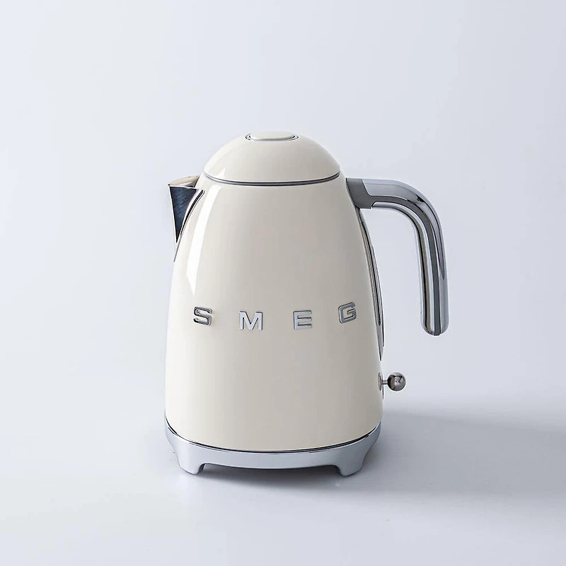 Smeg 50's Style Cordless Jug Kettle (Cream)