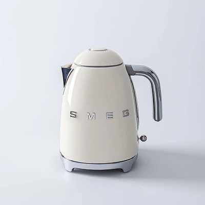Smeg 50's Style Cordless Jug Kettle (Cream)