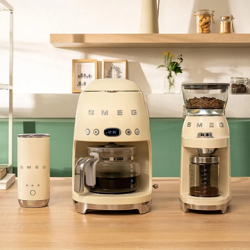 Smeg 50's Style Electric Milk Frother (Cream)