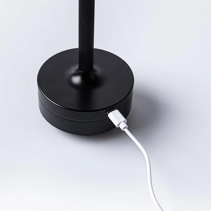 JS Maison Spirit LED Touch Lamp (Black)