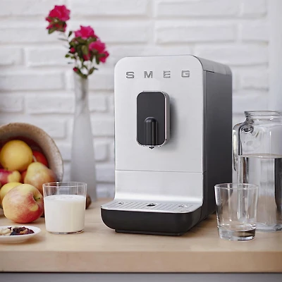 Smeg 50's Style Automatic Espresso Maker