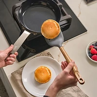 Zyliss Effortless Slotted Turner (Natural/Black)