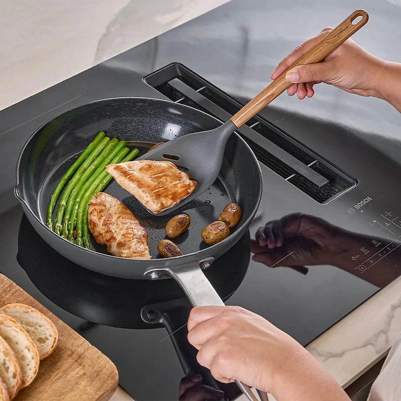 Zyliss Effortless Slotted Turner (Natural/Black)