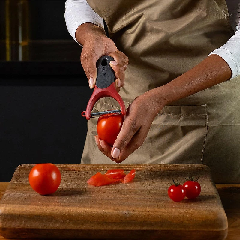 Zyliss Effortless 'Soft Skin' Serrated Swivel Y-Peeler (Black/Red)
