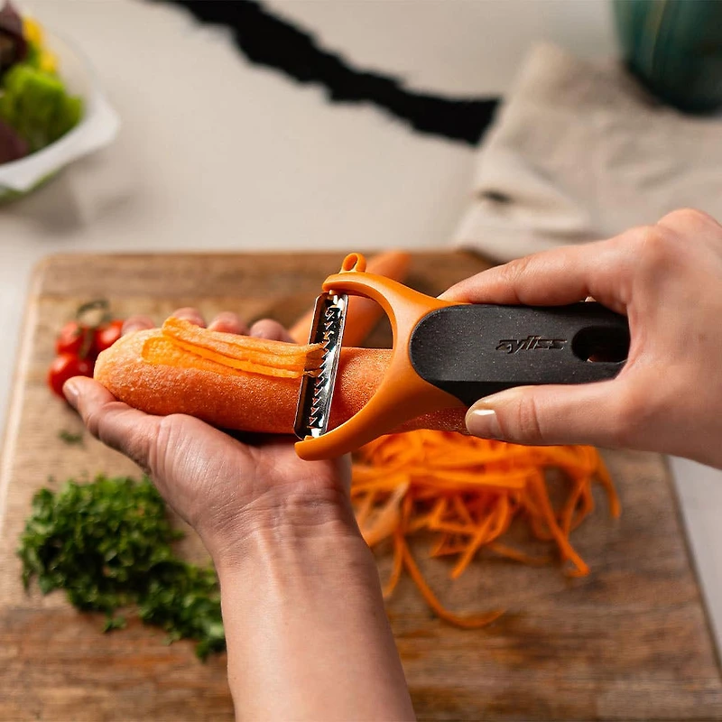 Zyliss Effortless Swivel Y-Peeler Julienne (Black/Orange)
