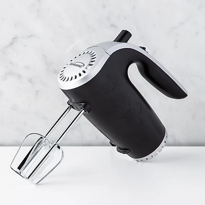 Brentwood Lightweight 5-Speed Hand Mixer