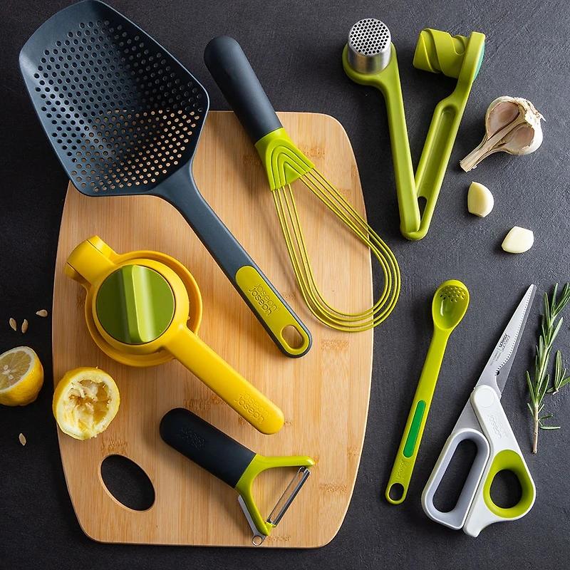 Joseph Joseph Handy Tool 'Twist' 2-In-1 Silicone Whisk (Green/Black)