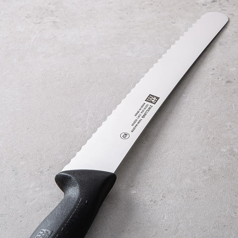 ZWILLING Twin Master 9.5" Bread-Pastry Knife Serrated
